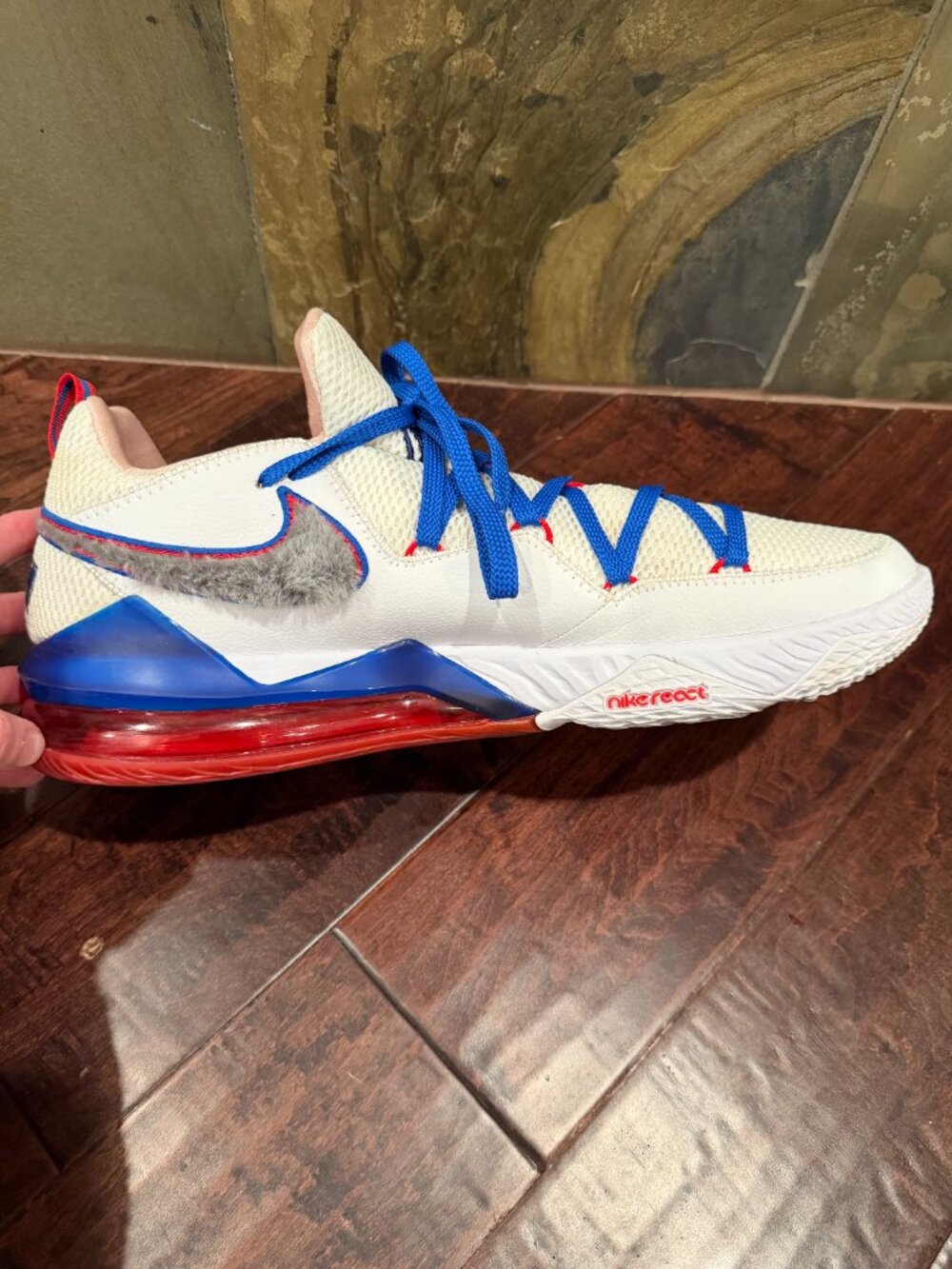 Nike LeBron 17 Low Tune Squad Space Jam Size 18 White Sneakers CD5007-100 - Picture 4 of 11